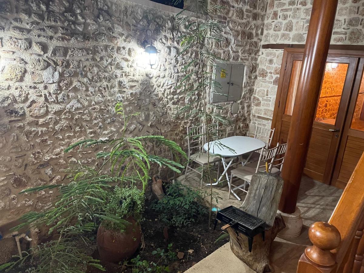 Vila Stony House In The Old Town Antalya Exteriér fotografie